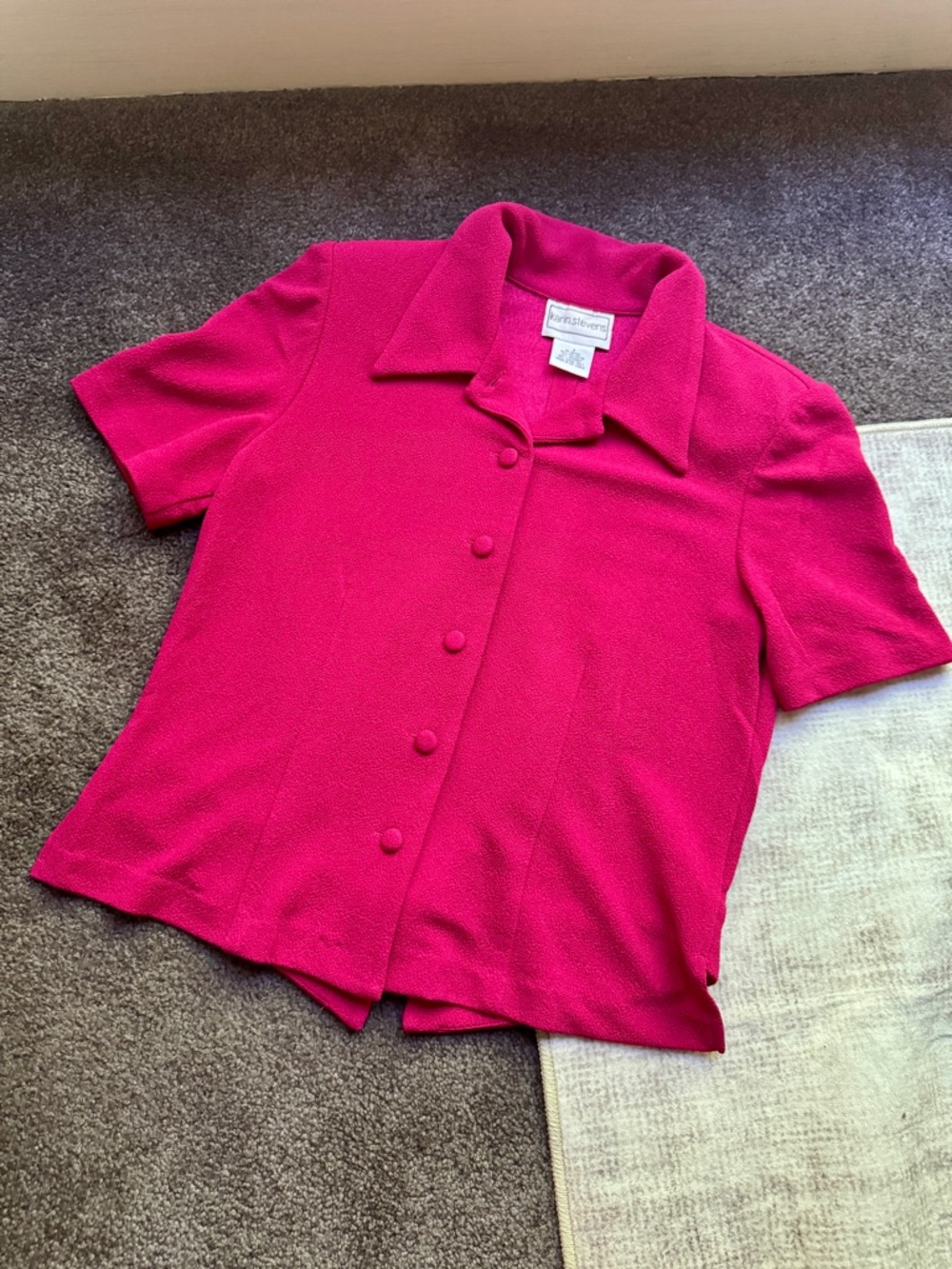 karin stevens Pink Collared Button-Down Blouse Short Sleeve Size 6